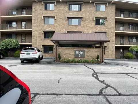 650 E Greenwich Ave #3-101, West Warwick, RI 02893