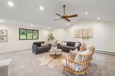52 Orchard Dr, Cumberland, RI 02864