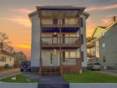 543 Providence St #3, Woonsocket, RI 02895