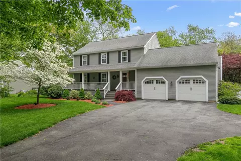 150 Middle Hwy, Barrington, RI 02806