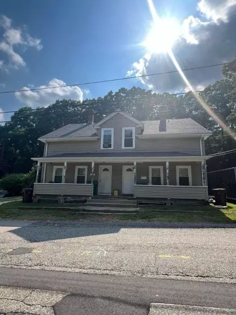 462 Third Ave, Woonsocket, RI 02895