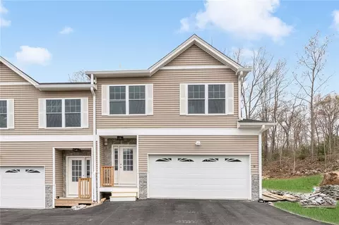 18 Joe Fromms Way, West Warwick, RI 02893
