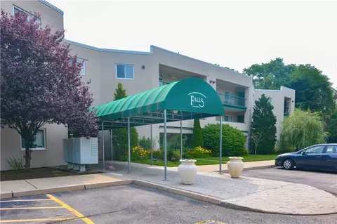 31 Devereux St #302, Providence, RI 02909