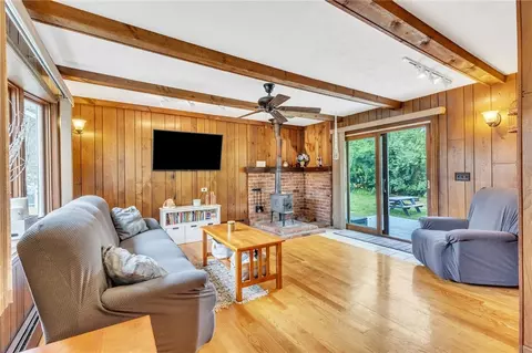 Living - 105 Nolbeth Dr, Warwick, RI 02888 photo 2 of 2