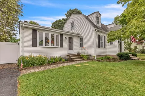 Exterior - 105 Nolbeth Dr, Warwick, RI 02888 photo 2 of 8