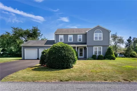 41 Kaitlin Pl, Portsmouth, RI 02871