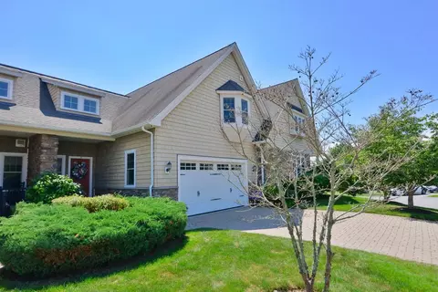 3 Spy Glass Cir #C, Hope Valley, RI 02832