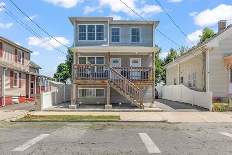 75 Lowell Ave, Providence, RI 02909