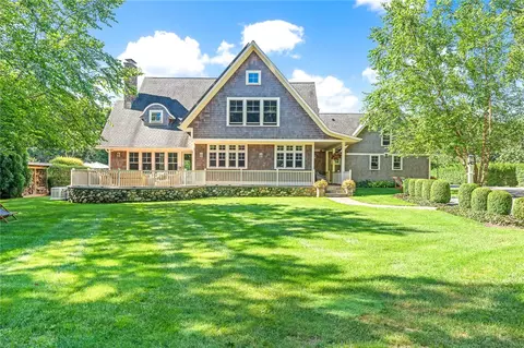 12 Donross Dr, Westerly, RI 02891 photo 4