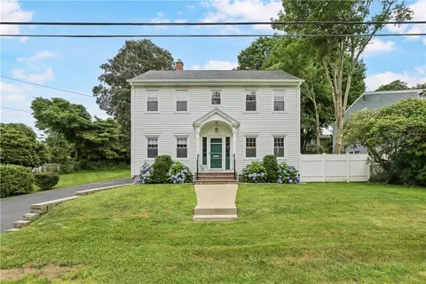 48 Spring St, Westerly, RI 02891