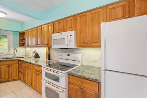Kitchen - 48 Spring St, Westerly, RI 02891 photo 4 of 5