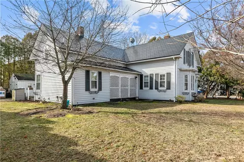 Exterior - 786 Sandy Ln, Warwick, RI 02889 photo 1 of 9