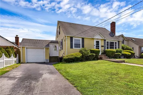 26 N Loxley Dr, Johnston, RI 02919