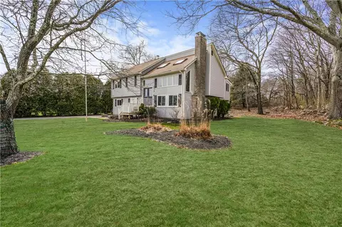 8 David Dr, Coventry, RI 02816 photo 2