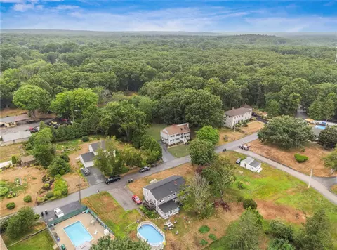 8 David Dr, Coventry, RI 02816 photo 4