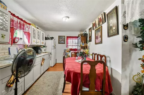143 Dulude Ave, Woonsocket, RI 02895 photo 5
