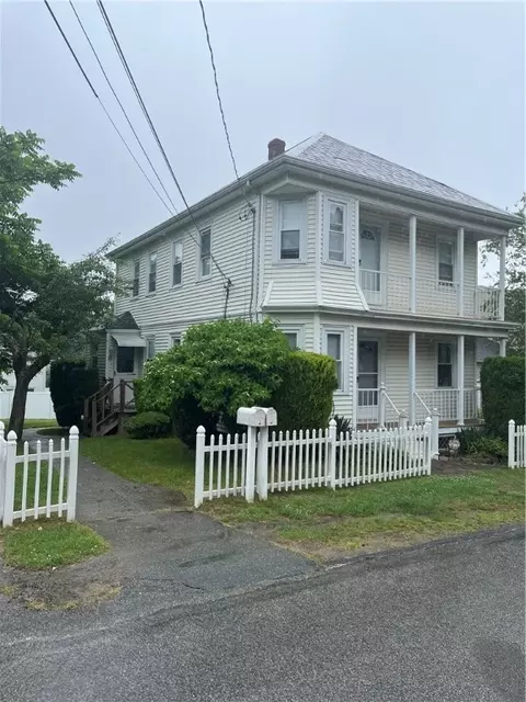 25 Colony St, Cranston, RI 02920