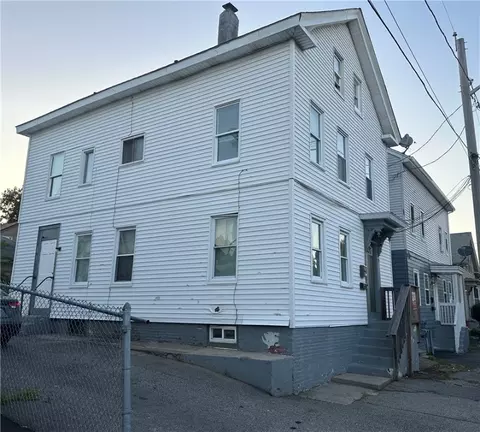 32 Gifford St, Providence, RI 02909
