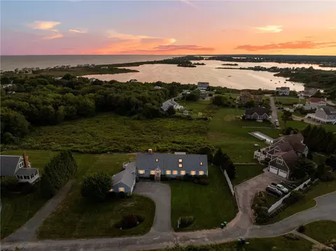 295 Carpenter Dr, South Kingstown, RI 02879