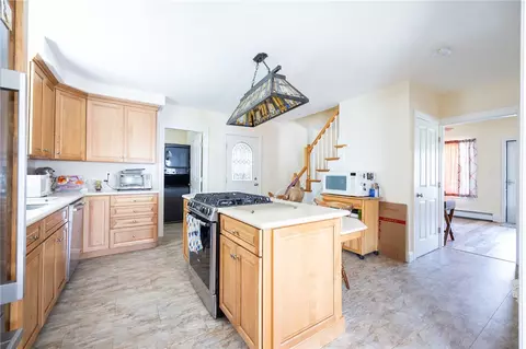 194 Ward St, Woonsocket, RI 02895 photo 12