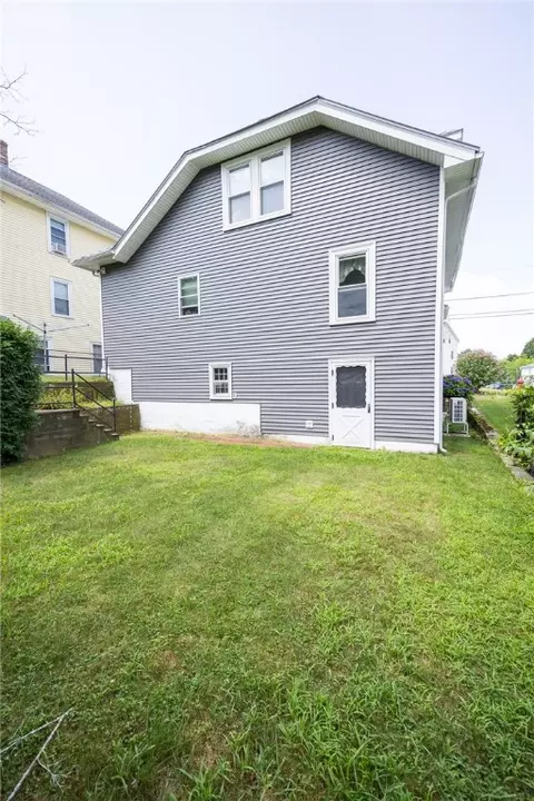 194 Ward St, Woonsocket, RI 02895 photo 3