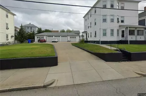 301 Illinois St, Central Falls, RI 02863