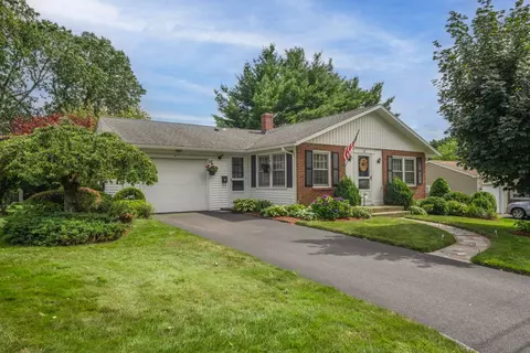 12 Redwood Dr, Cumberland, RI 02864