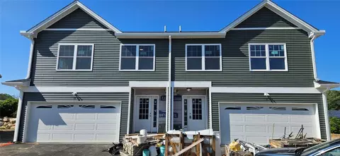 89 Ayda Rose Ave, West Warwick, RI 02893