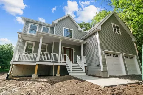 1626 Victory Hwy, Oakland, RI 02858
