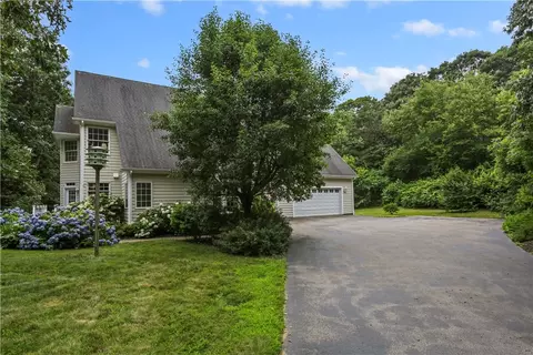 Exterior - 26 Moonlight Dr, Westerly, RI 02891 photo 4 of 5