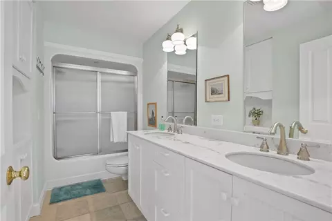 Bath - 26 Moonlight Dr, Westerly, RI 02891 photo 6 of 6