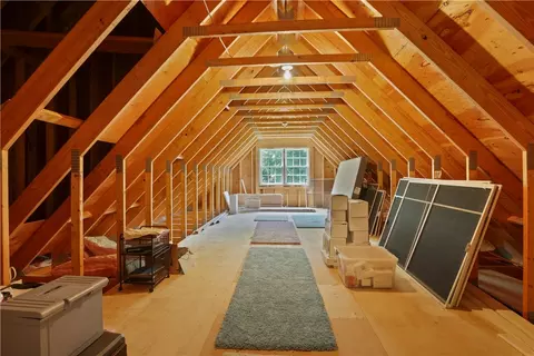 Entry Way - 26 Moonlight Dr, Westerly, RI 02891 photo 6 of 7