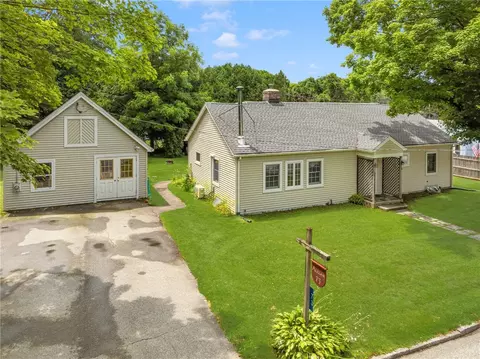 73 Maple Leaf Rd, Burrillville, RI 02826