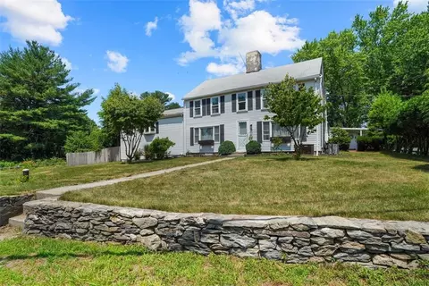 275 Mattity Rd, North Smithfield, RI 02896