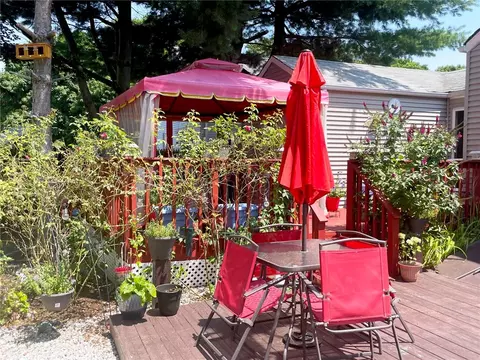 Exterior - 27 Napoleon St, Woonsocket, RI 02895 photo 16 of 17
