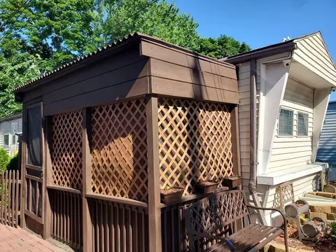 443 Dyer Apt 19 Ave, Cranston, RI 02920