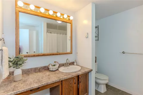 Bath - 200 Post Rd #305, Warwick, RI 02888 photo 4 of 4
