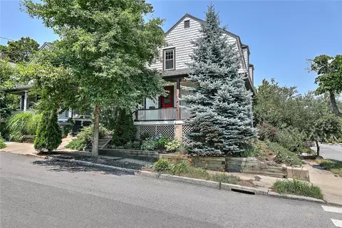 26 Fisher St, Providence, RI 02906