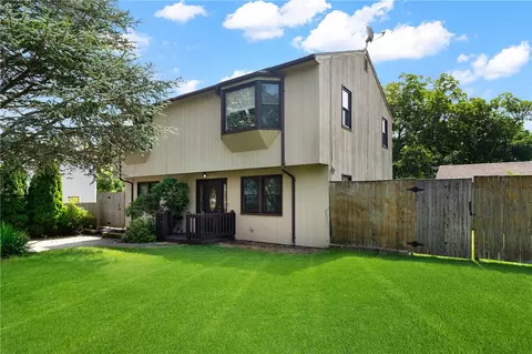60 Twin Lakes Ave, Coventry, RI 02816