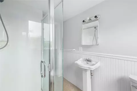Bath - 131 Morse Ave, Warwick, RI 02886 photo 2 of 2