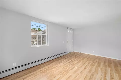 Living - 131 Morse Ave, Warwick, RI 02886 photo 1 of 2