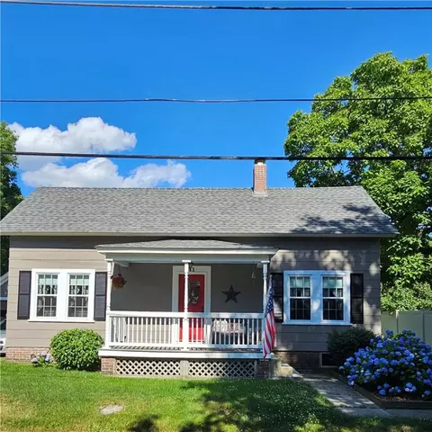 41 Casino Ave, Burrillville, RI 02839
