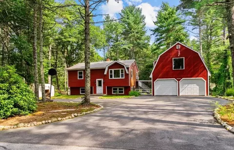 2 Watson Dr, Richmond, RI 02832