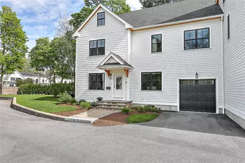 31 Linden St, Needham, MA 02492