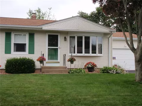 55 Maude Ave, Coventry, RI 02816