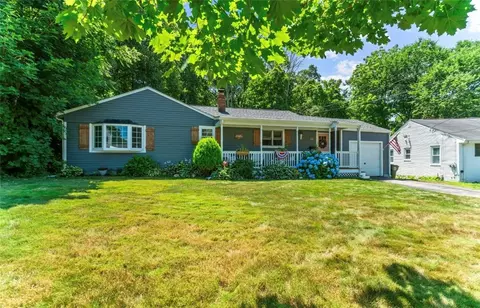 54 Westwood Rd, North Smithfield, RI 02896