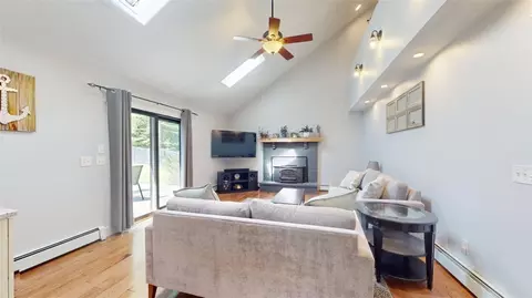 1060 10 Rod Rd, Exeter, RI 02822 photo 18