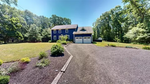 1060 10 Rod Rd, Exeter, RI 02822 photo 2