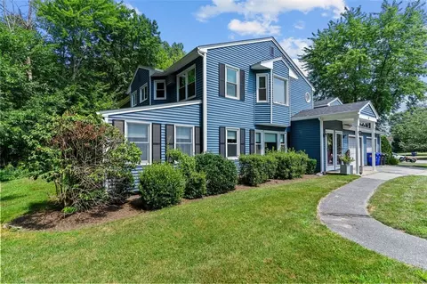 47 Knoll Pl #C, North Providence, RI 02904