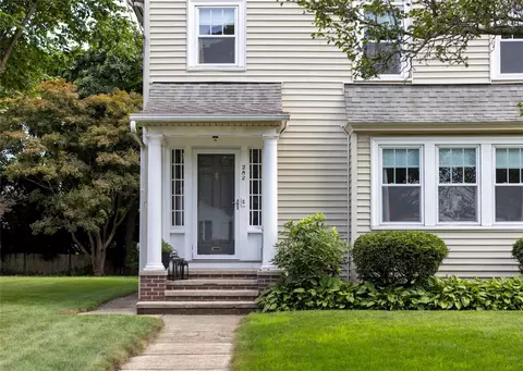 282 Wilson Ave, East Providence, RI 02916